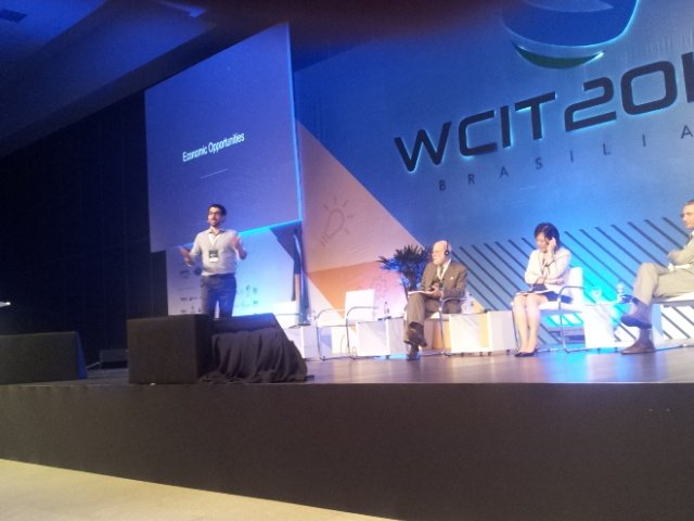 Oficial_AM's tweet photo. #WCIT2016 Ivo Correa Uber https://t.co/eBgL1bL4Xg