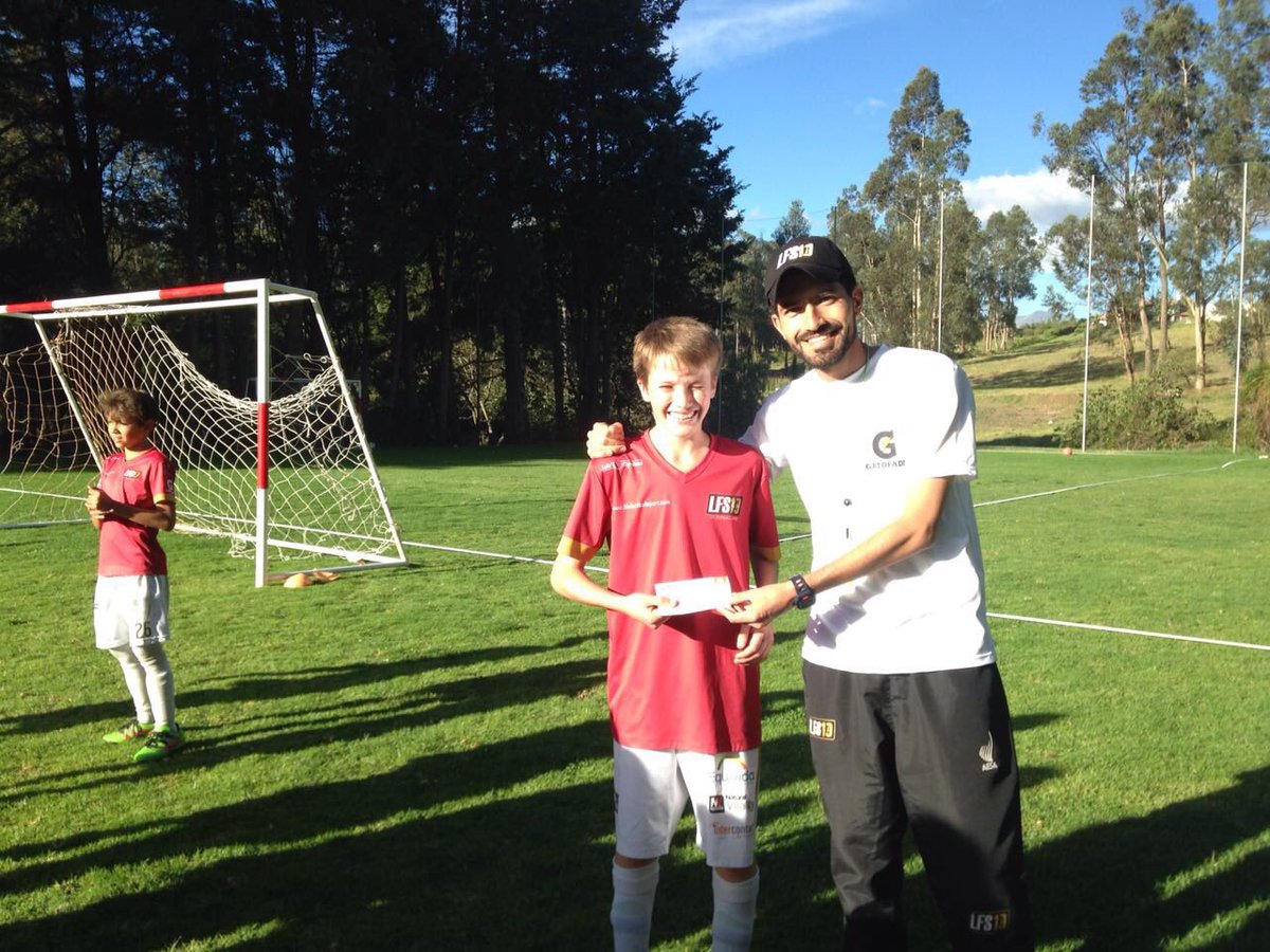 LifeFSport's tweet photo. Ganadores del mes por su gran comportamiento, valores y actitud. Gracias a los mejores @RuizenorCafe por premiar a nuestros niños https://t.co/HFAPCp27bZ