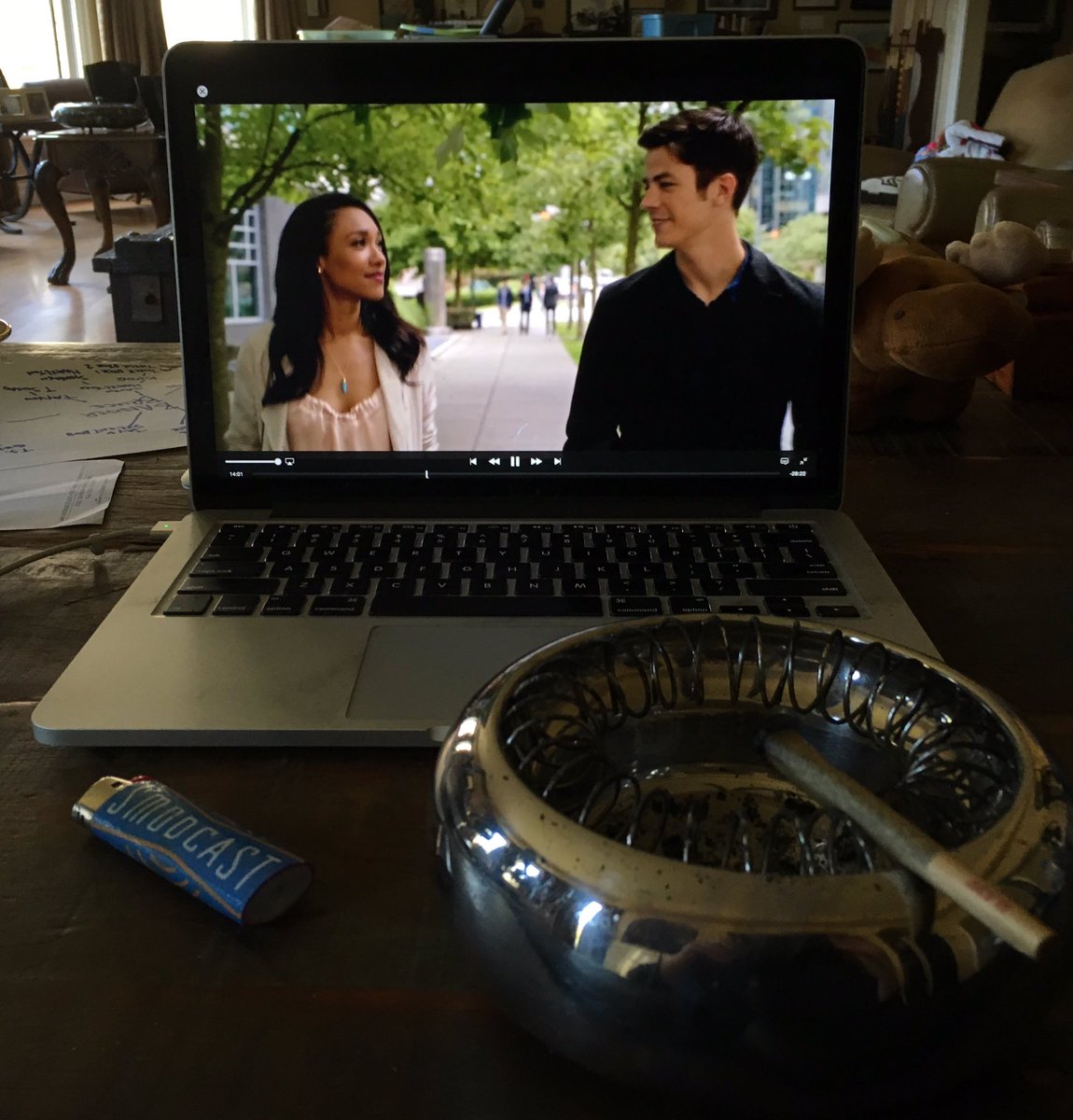 ThatKevinSmith's tweet photo. My morning bliss is watching #WestAllen fall in love all over again. Loved this AND the @CW_TheFlash debut of OG Flash-keteer @Alex_Desert! https://t.co/MbSL5dvbxv