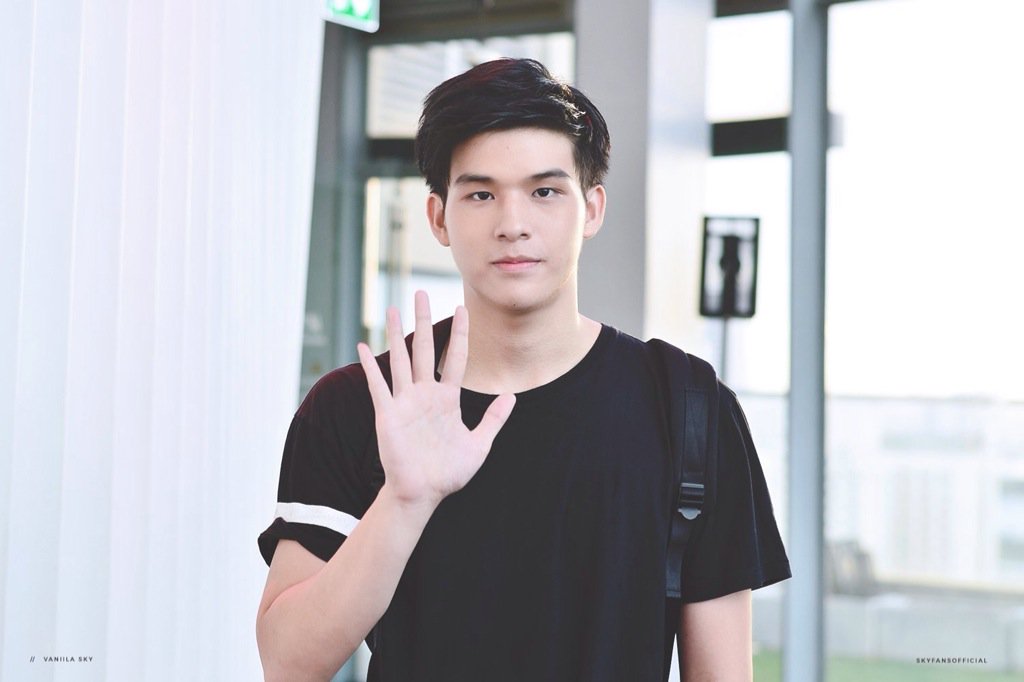 RA_CHUN01's tweet photo. เดี๋ยวผมไล่ชัก.. เอ้ย ไล่ทัก RT นะครับ #ยืมเมจforsex https://t.co/vfjbXyyrp7