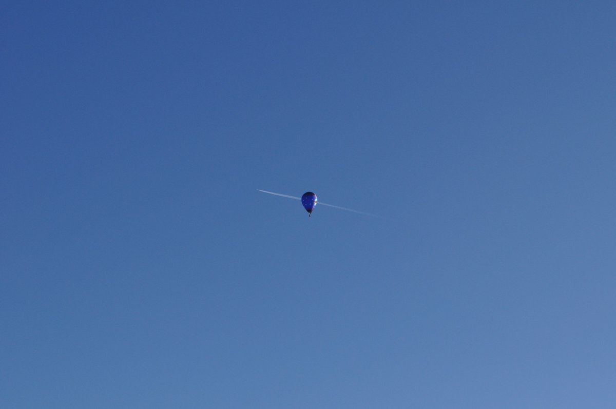 rightdownwind's tweet photo. Perfect morning and the box was kind of working #BalloonFiesta #BalloonChasing https://t.co/OtsQQwCuS1