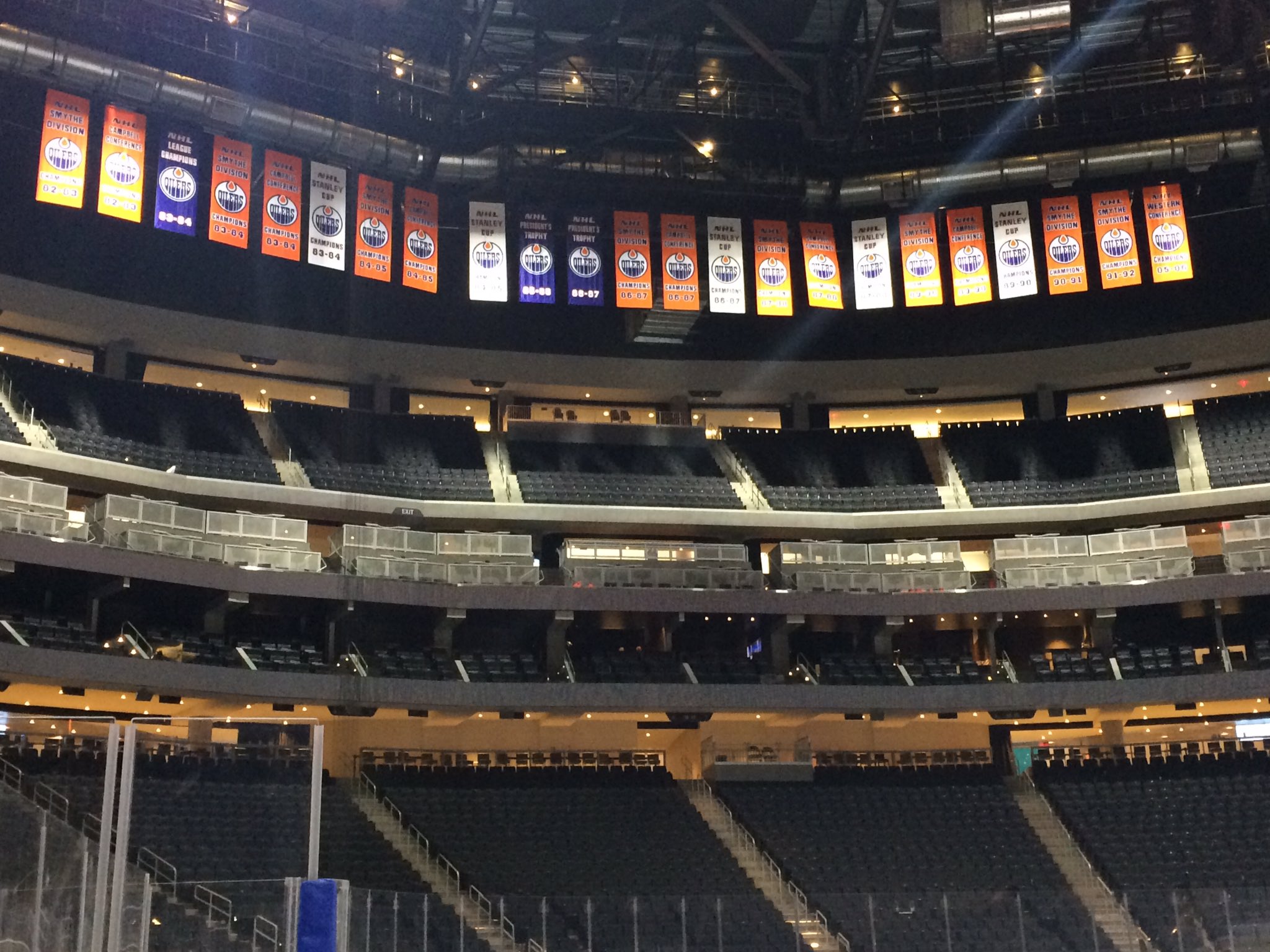Tom Gazzola on Twitter "Oilers banners at Rogers Place made their debut last night. Told that