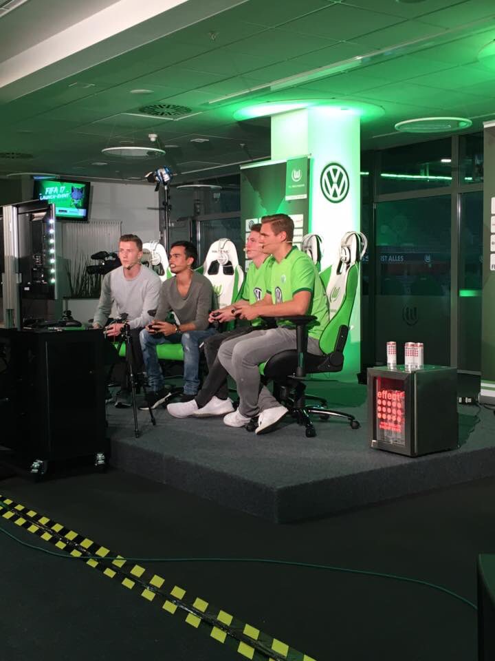 effect_de's tweet image. no gaming without effect®
Hier ein paar FIFA 17 Launch Event Snapshots für euch #Teameffect