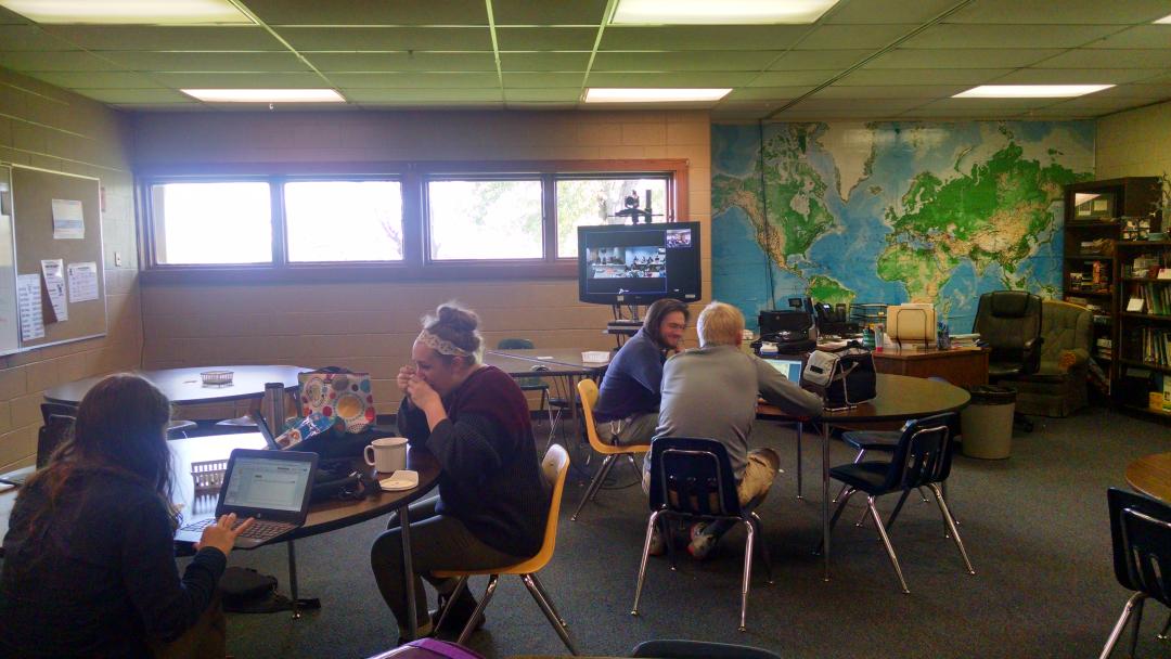 KateH20FC's tweet photo. AP Psychology across 3 districts today! #gocrickets #mondovi #auburndale #psychology https://t.co/0h4DJ4UDAW