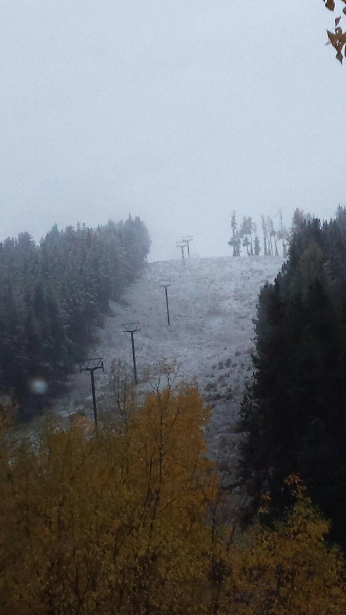 PowderMatt's tweet image. Snow now! @SkiKimberley @PowderHighway off to great start! @KootRocks @HelloBC #exploreBC @SkiingMag @Doc_Pow @IAmASnowSeeker @tpurves