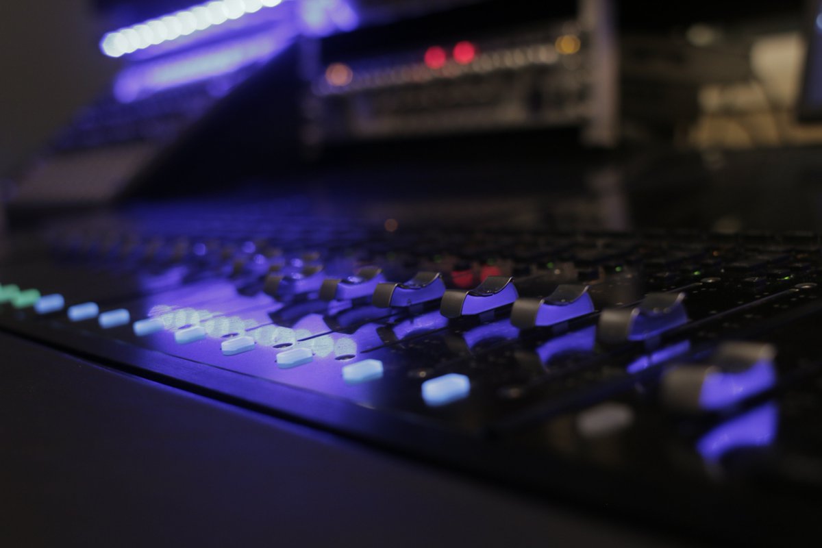 WiseguyRecords's tweet photo. Announcement: Major upgrade to our Facility with AVID's new Flagship Console. The M40 - S6!! Pro Tools HDX 12 only 1 in the D (586)945-5303 https://t.co/fPwyZcJUqK