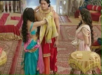 KajolFctm's tweet photo. #Ashdewaki #Ashvi @mohituraina @kajolsrivastav1 @Ashoka_Colors #LastWeekofCas https://t.co/mN50OquEsk