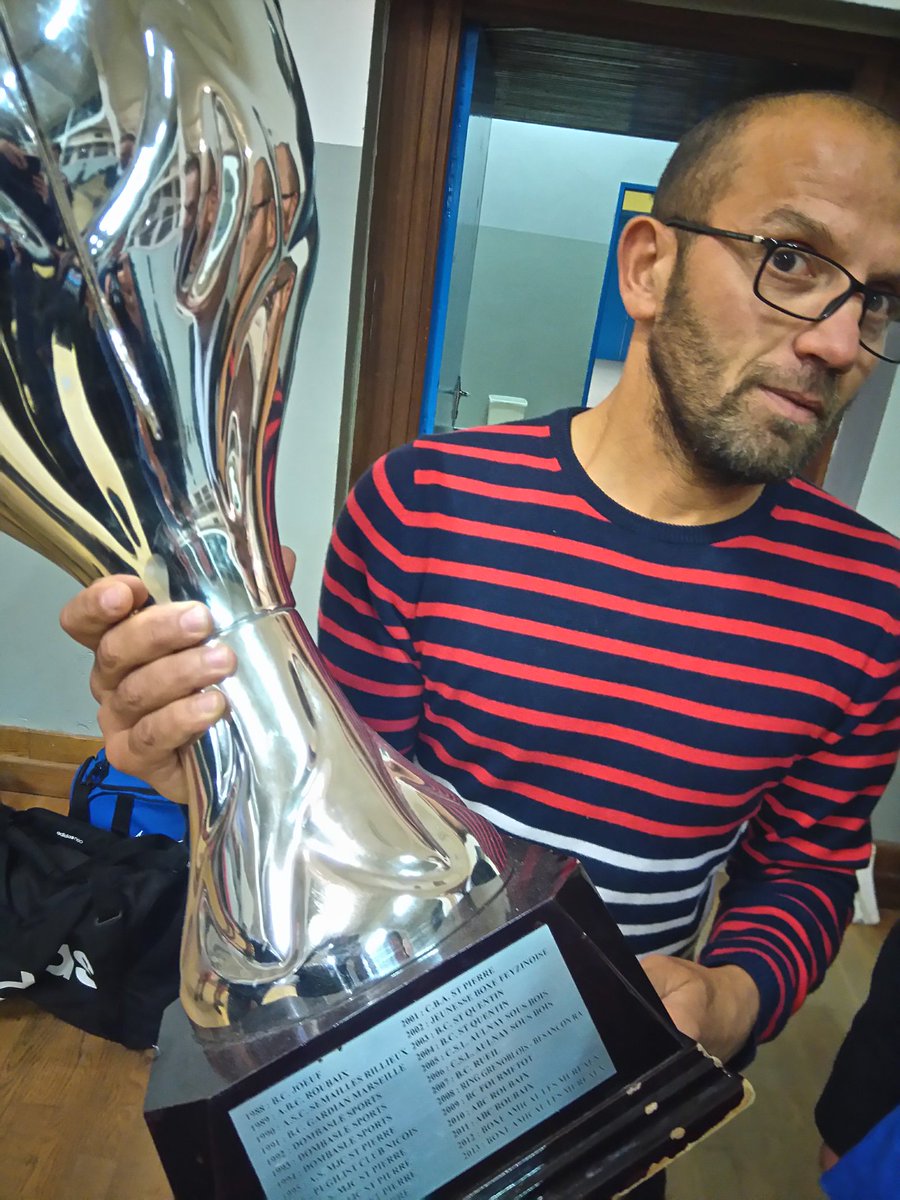 roubaix's tweet photo. Plusieurs fois dans son histoire, l'ABC #Roubaix a reçu le trophée du meilleur Club de #boxe amateur français ! 🏆 https://t.co/oqTA54EFmL