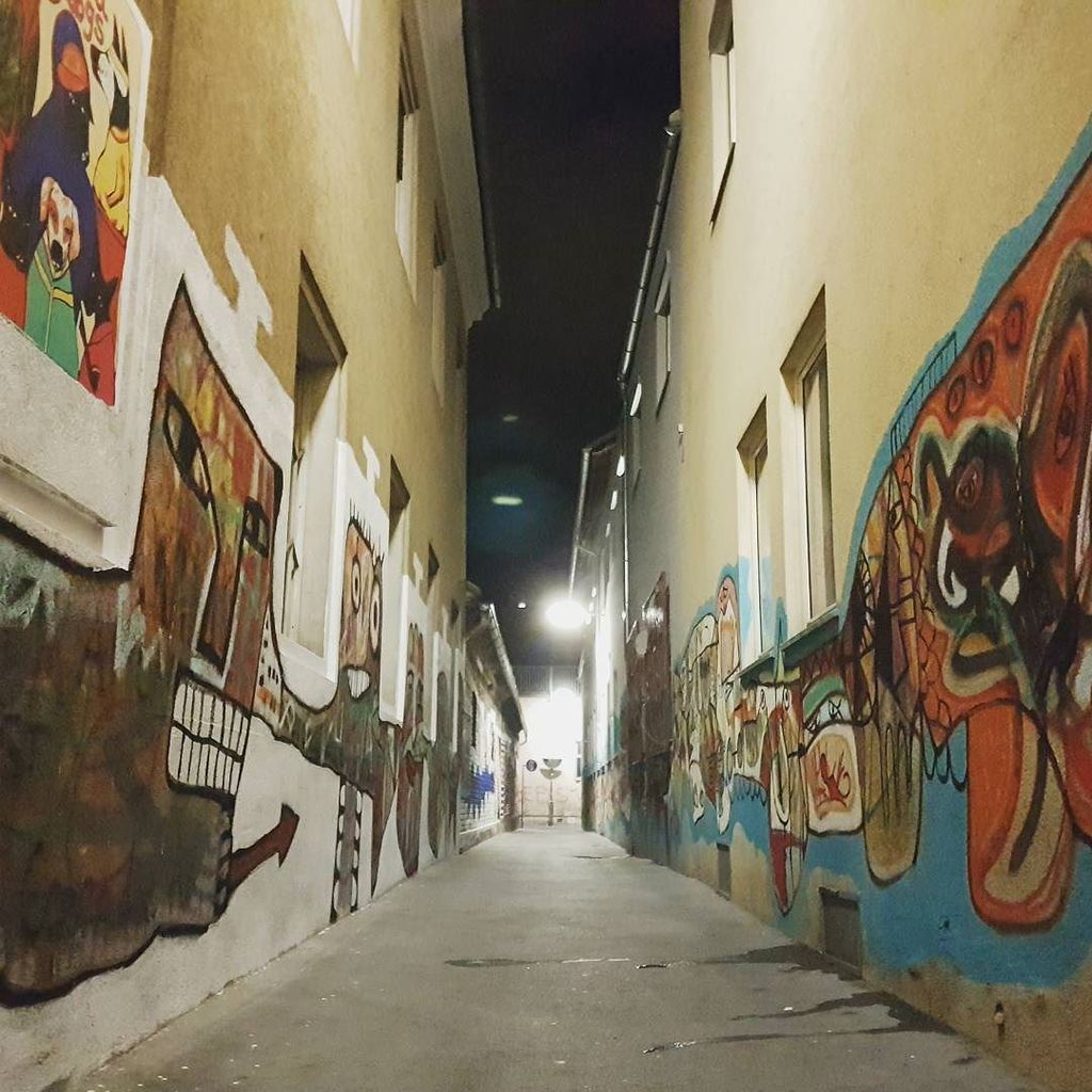 picksmagazine's tweet photo. #joskinsiljan #Reichengasse #graz #microgalleries #base_graz #bohemiansoulgraz #picksmagazine #picksmagazine #picks… https://t.co/UJSQXEsXZX