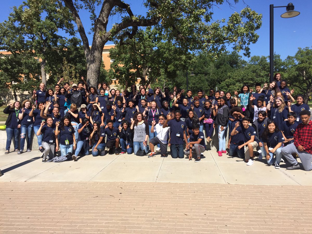 HarmonAVID's tweet photo. Sporting the eagle claw for UNT!  #BHarmonNow @MrWilli14 @TonyFontana24 #HarmonAVIDNow https://t.co/IileRWk4XL