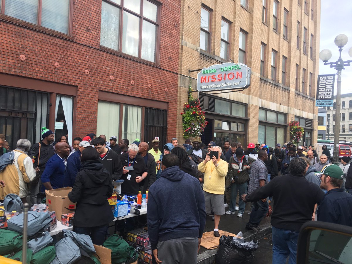 Blanket Coverage (@bc_rs25) on Twitter photo The first stop of our fall giveaway for the homeless was @ the Seattle <a href="/uniongospelmiss/">Union Gospel Mission</a>. Check out our #BlanketCoverage FB page to see pics! The first stop of our fall giveaway for the homeless was @ the Seattle <a href="/uniongospelmiss/">Union Gospel Mission</a>. Check out our #BlanketCoverage FB page to see pics!