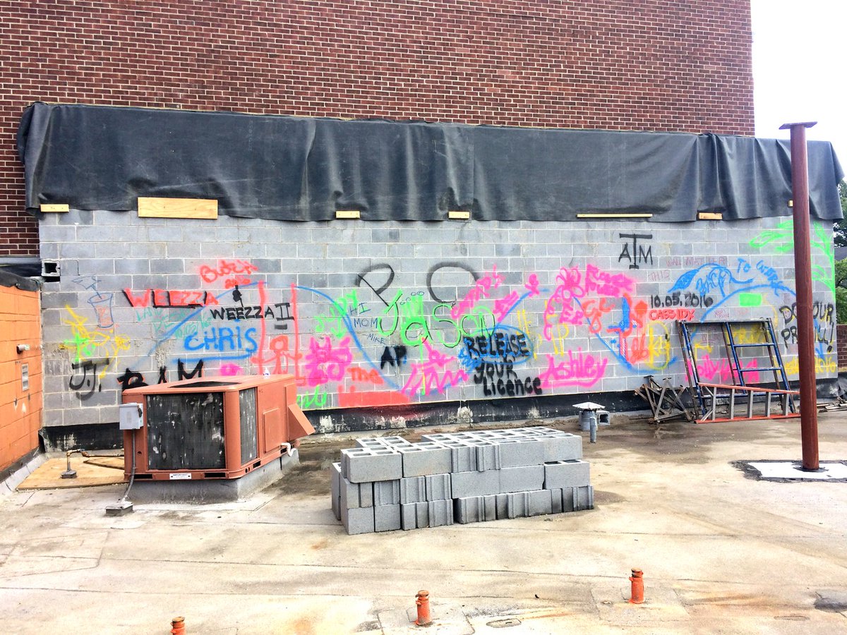 LandDesignInc's tweet photo. Thank you, Russell Gage Corporation, for hosting a cookout for us today and letting us leave our mark! #MakeItMatter2016 https://t.co/vb9mDYgZ6T