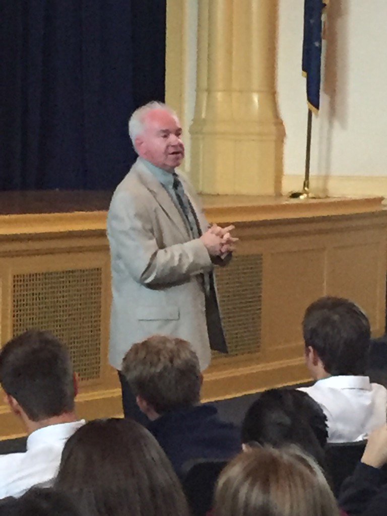 evdiocatholicsc's tweet photo. Glenn Tebbe, Director @incatholicconf speaks with the seniors @ReitzMemorial on faithful citizenship https://t.co/zwjslx4gZ8