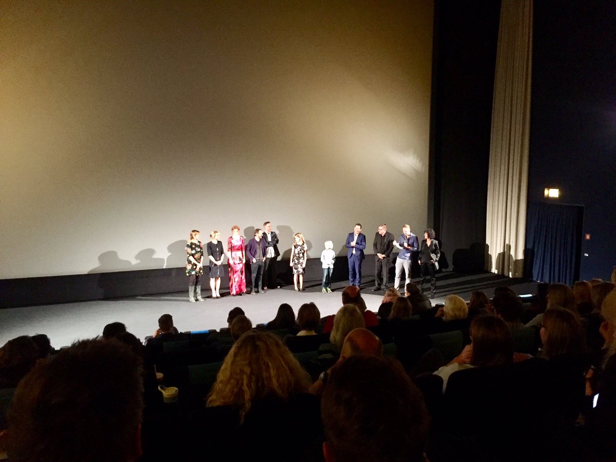 annekessel's tweet photo. @LohseMarleen : Premiere von #SanftSchläftDerTod auf dem #FilmfestHamburg u.a. mit #MarleenLohse . Gratulation! https://t.co/KHPyWpRcN0