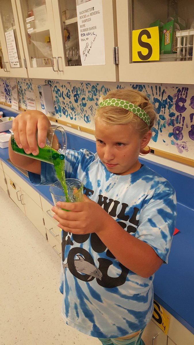 TempTribe's tweet image. Scientists at work!@TempTribe @RRISDScience