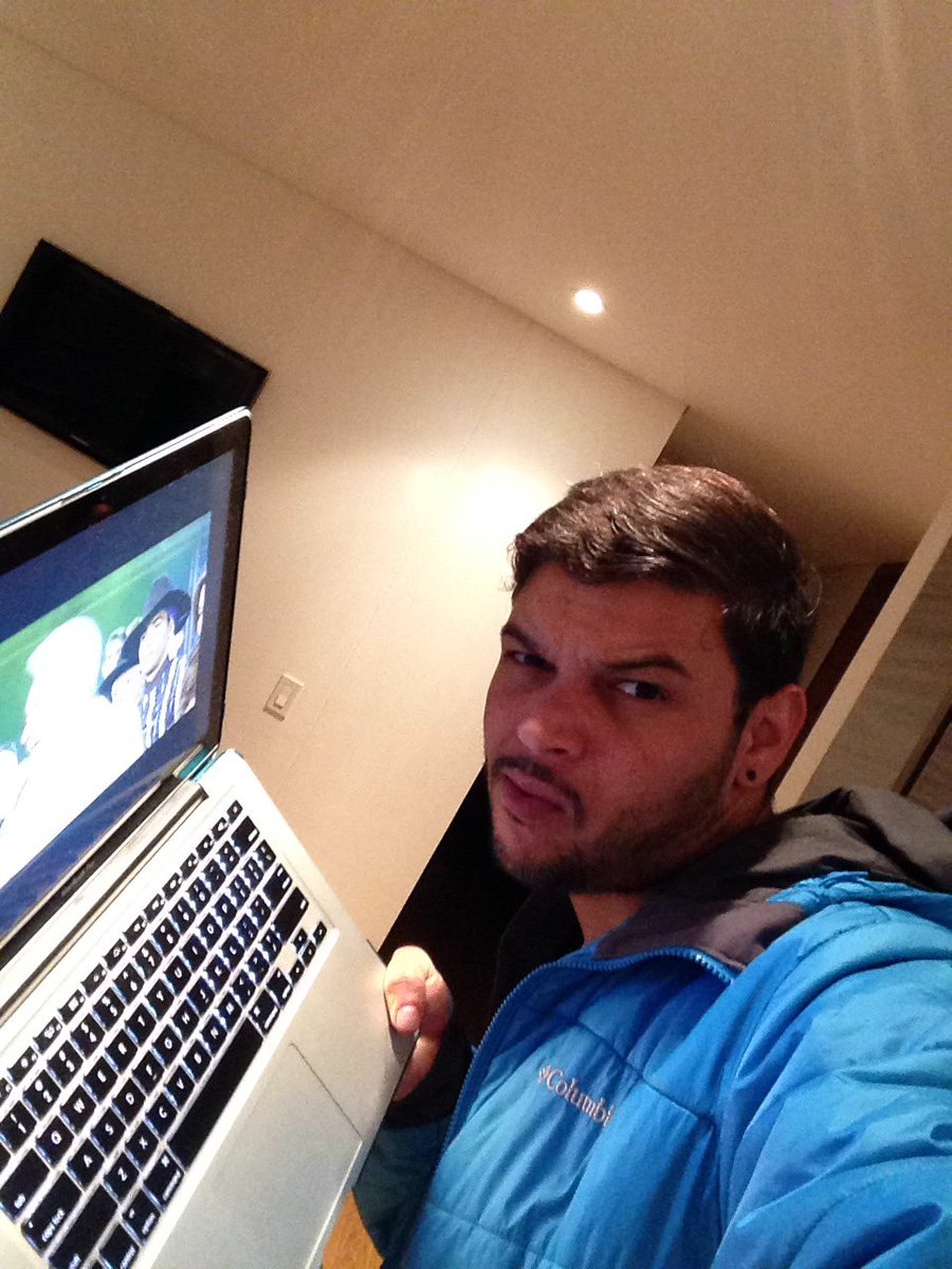 DavidPe89856810's tweet photo. Desde Bogotá Viendo El @MissVzla https://t.co/sGNo6oC8ot