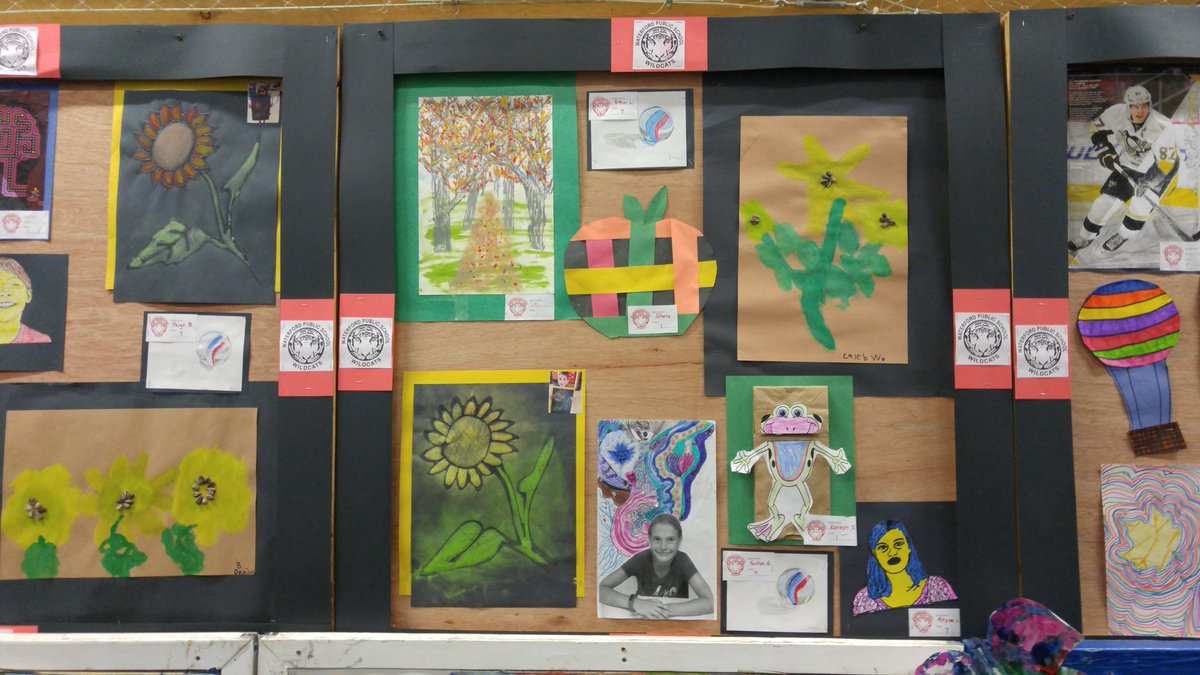 Grade3_4WPS's tweet photo. @mich05GEDSB @gedsb Norfolk County Elementary Schools showcase some of their art at the @NorfolkFair #artmatters #NCF2016 #Ontario #Canada https://t.co/Lw98azn4qf