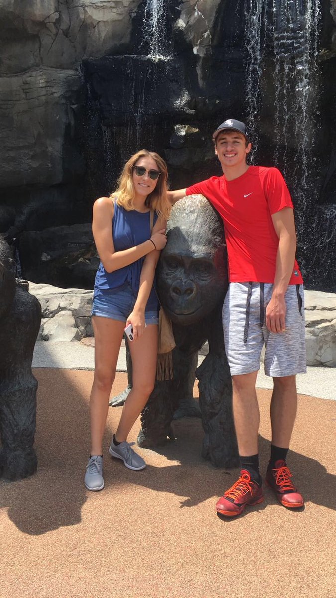 aj_jackson04's tweet photo. S/o to my number 1! Don't know what I'd do without this amazing girl. Thanks for making my life 100x better 💕💕@kirstennicole9 https://t.co/qMbCduqtRJ