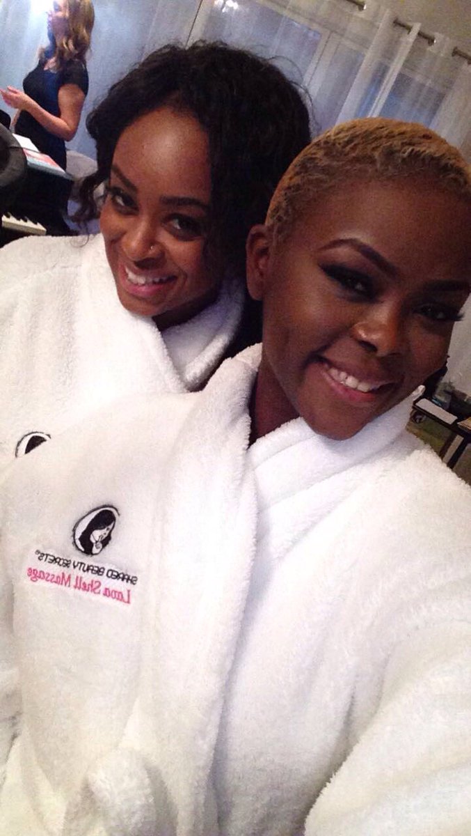 loulou199611's tweet photo. Thank you @LavaShells for coming to our Xfactor home and giving us such wonderful massage's and pampering ❤️❤️ https://t.co/3dMAaVh2Op