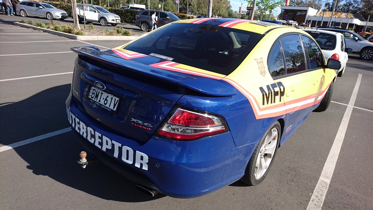 BestFamilyCars_'s tweet photo. So much yes! Or no...just, no. Thoughts?
@MadMaxMovie #madmax #interceptor #whyohwhy #roadwarrior #itsasix https://t.co/IUhWMnGK35