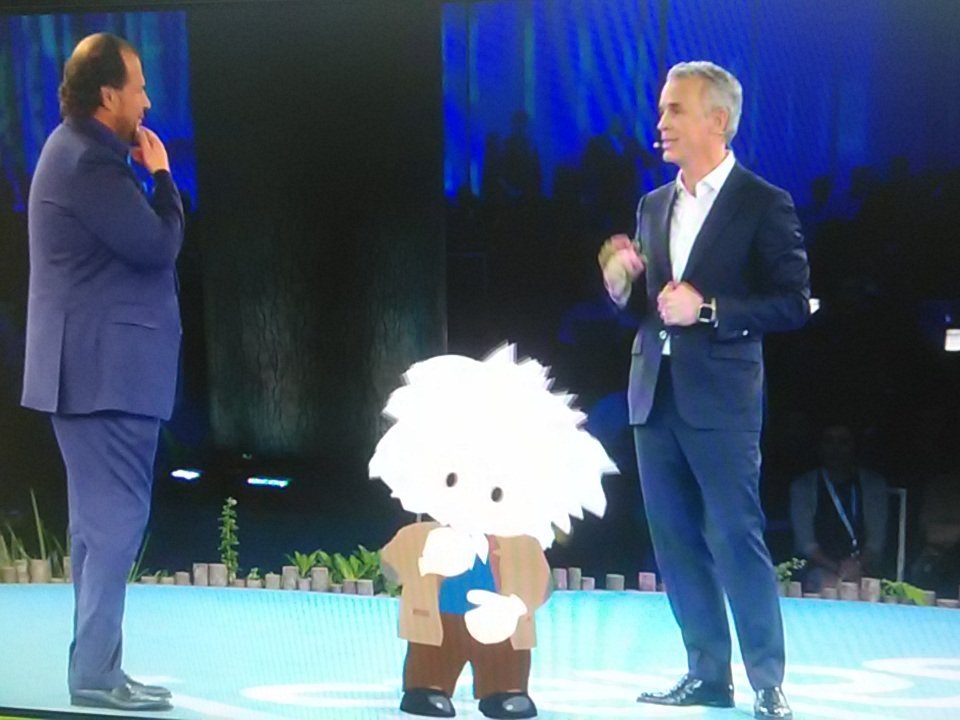 sytdreamflash's tweet photo. #Einstein is here #DF16 https://t.co/pzxaXkxWCN