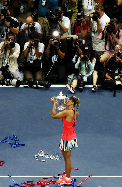 fi_sonic's tweet photo. 2016 @usopen Champions @AngeliqueKerber. #usopen16 (Getty) https://t.co/JyAePtCf38