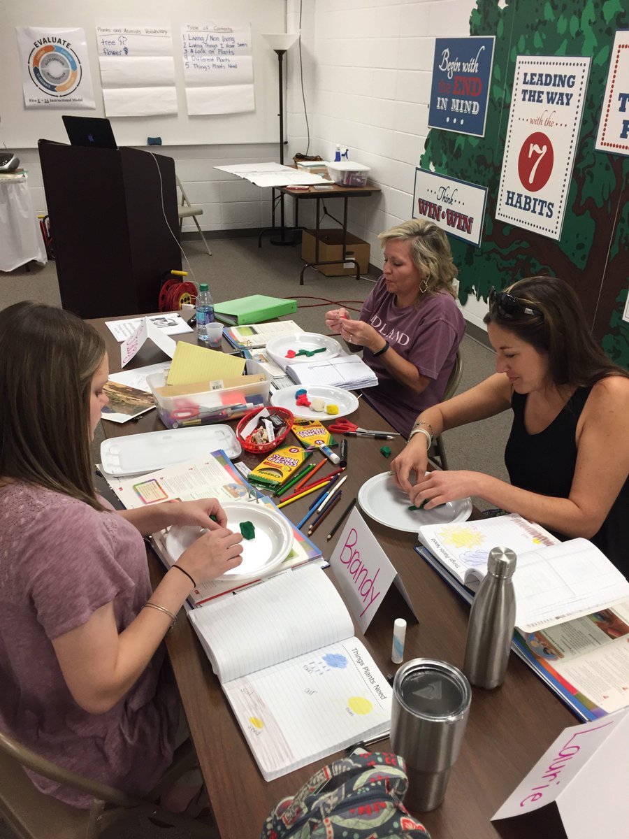 SethHouse6's tweet photo. Thanks Quincy Hamilton for a great day of Kindergarten Plants and Animals training!  @amstiAUsome #amstirocks #amstiworks https://t.co/VTUtEnAvqq