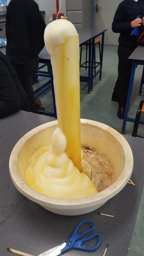 Mgsgilbertsons's tweet photo. And some 'elephant's toothpaste' to finish off #mgs #chemistsofthefuture #catalysts #enzymes https://t.co/t2oNrPhtoF