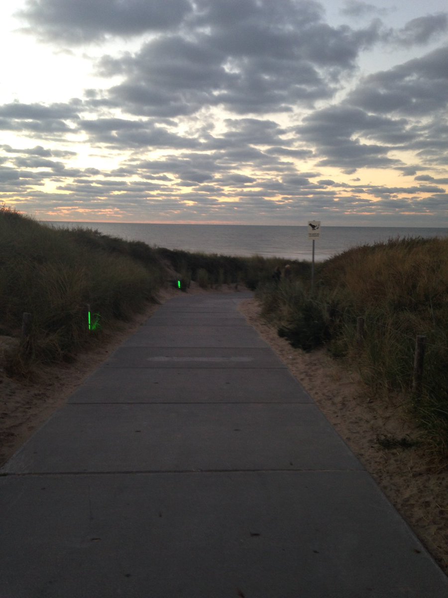Prachtige avond, meer herfst dan nazomer, <a href="/BriesNoordwijk/">Bries Noordwijk</a> <a href="/NoordwijkZH/">Gemeente Noordwijk</a> schitterende vergezichten over zee en zonsondergang