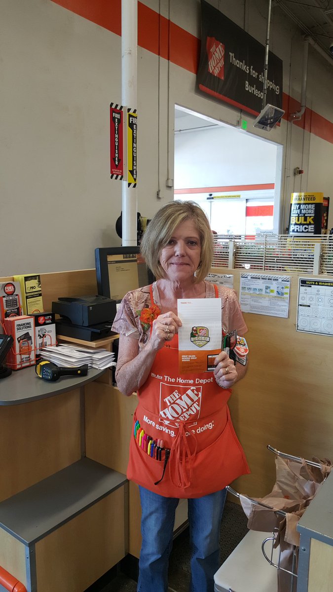 isaacrojasTHD's tweet photo. Great job Alicia, keep up the good work #GOLDSTATUS @m_ignacia_29 @Flagship8438 https://t.co/siHUv1LuFL