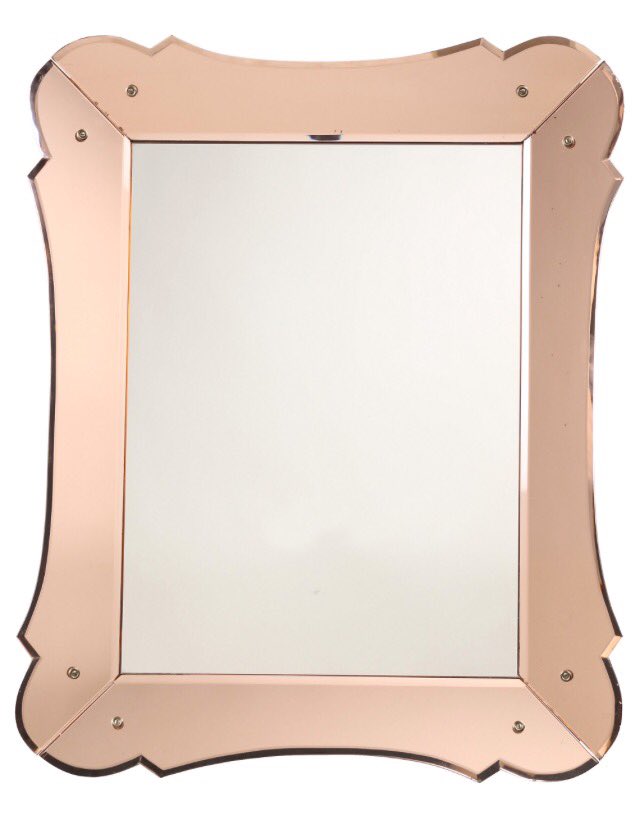 Vintique tweet media