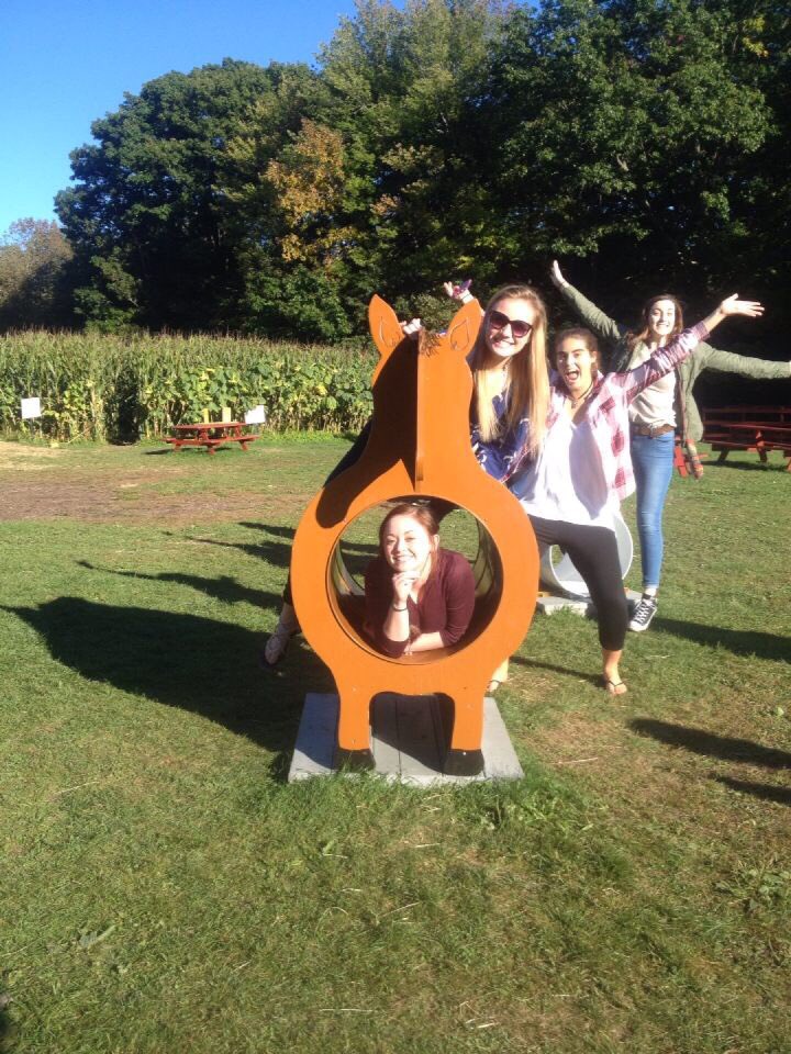 MarywoodVB's tweet photo. A perfect fall day for some team bonding at Ritter's Cider Mill! 🍂 https://t.co/PWhPzLRlVm