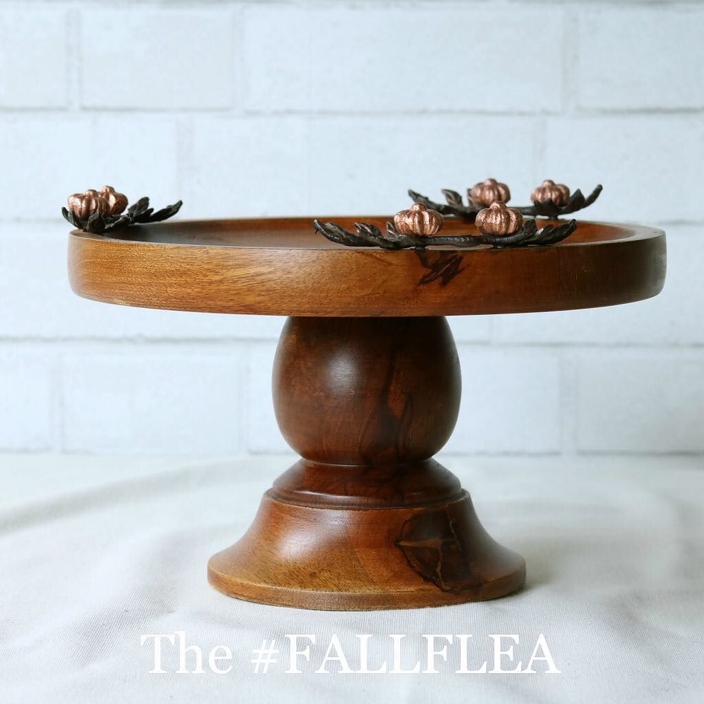 KraylFunch's tweet photo. Today's #FALLFLEA featured product of the day :: Wood + Metal Cake Stand. … https://t.co/Z4WRbg5qBg https://t.co/ueTbGYLqkR