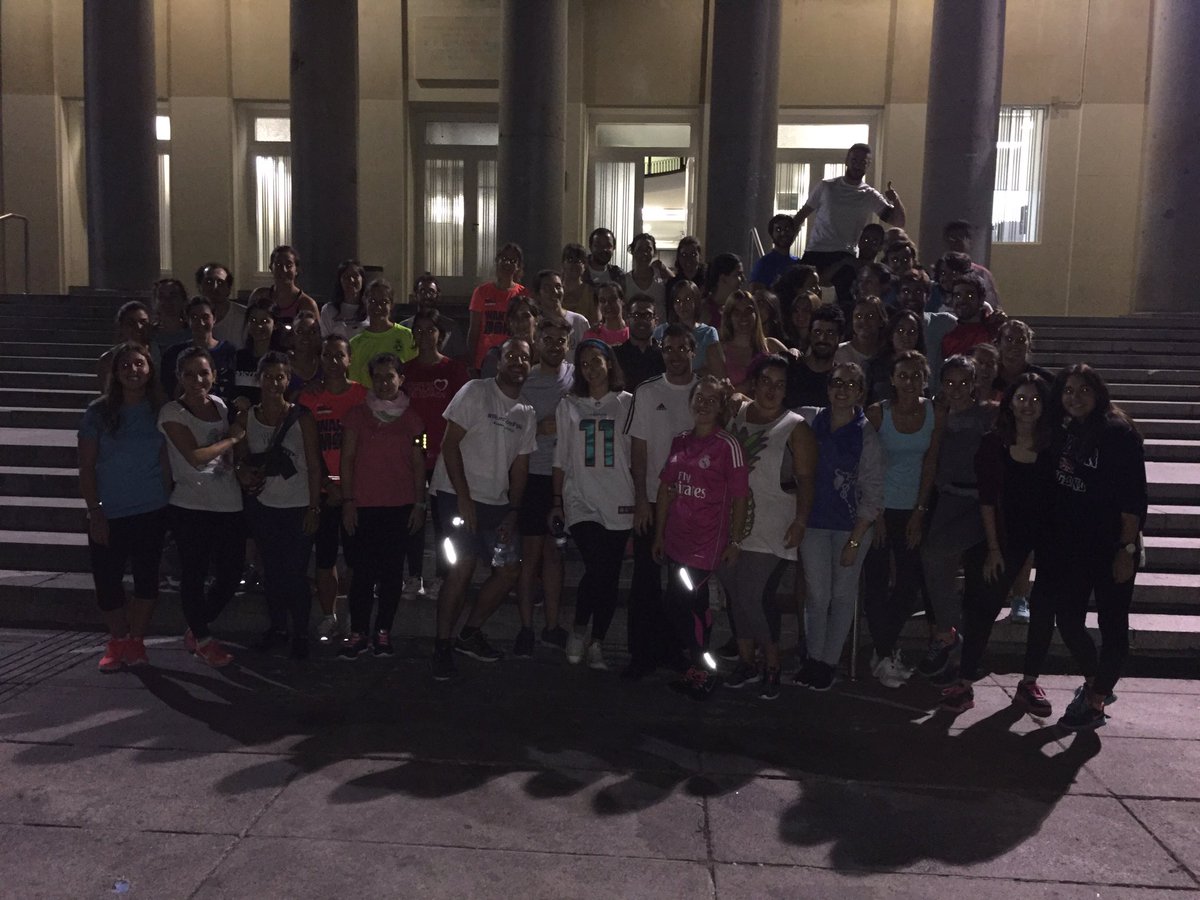 Un rato de deporte después de las clases nunca viene mal. Run For FIR, grupos de invierno Farmafir Madrid. Valientes. Bravo!!