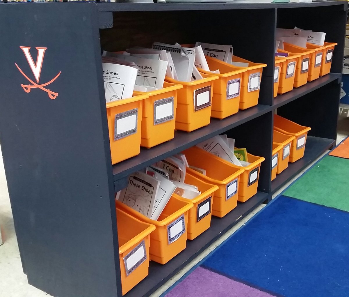 stacytruslow23's tweet photo. Why order all orange book boxes? Because persuading my kindergarten students to love UVA too is a part of my plan. #wahoowa @VirginiaSports https://t.co/GwOZN3Jy5s