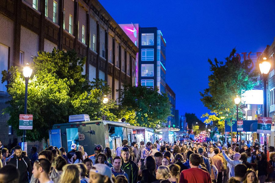 SuBoCity's tweet photo. The Navy Yard marks the final stop of the 2016 Night Market Philadelphia series. Enjoy the street food with a waterfront view tomorrow 10/6! https://t.co/7FBWiO9IRD