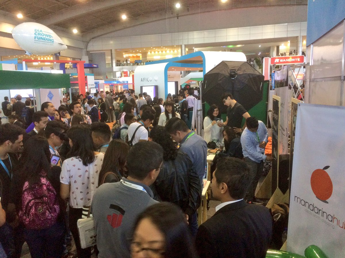 MandarinaHub's tweet photo. Con casa llena en el stand de #MandarinaHub. ¡Los esperamos en esta semana con más actividades! https://t.co/vghf70i9YW
