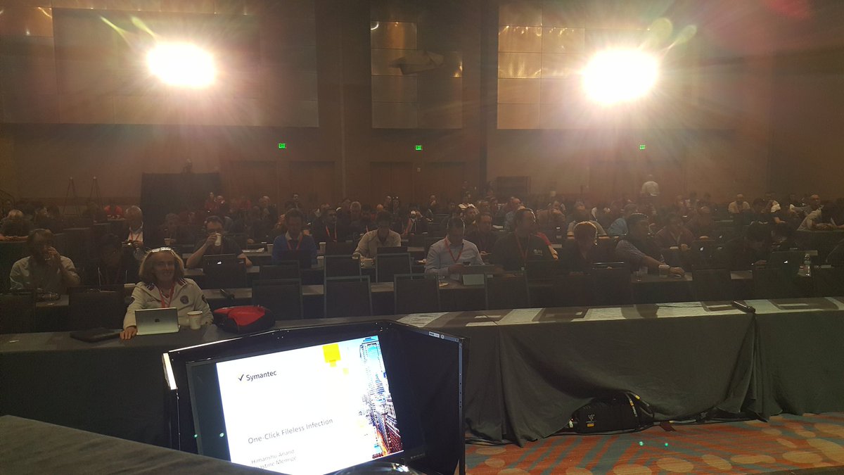EddyWillems's tweet image. Live tweet: Chairing some sessions at #VB2016 This is how it looks from the stage ;-)