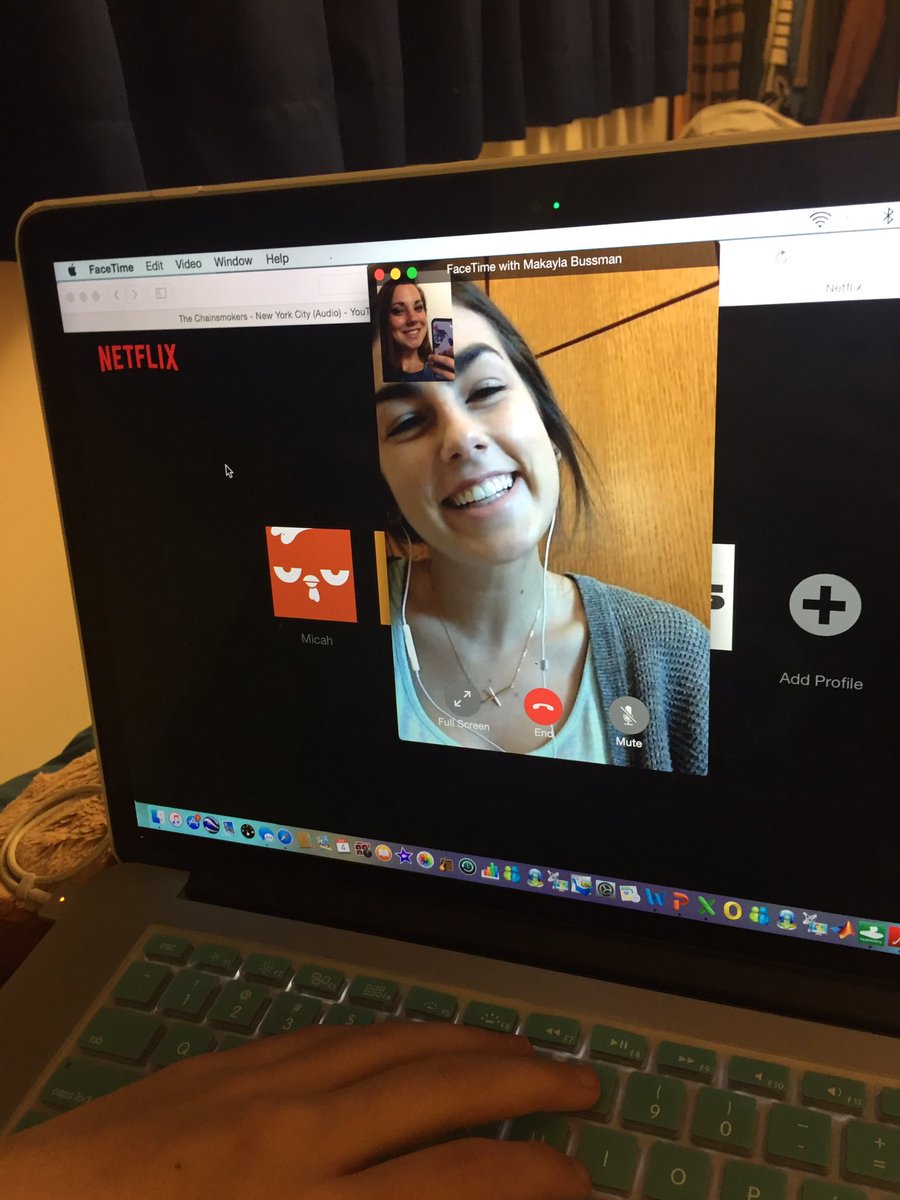 Im_McKayla's tweet photo. When you miss your best friend too much FaceTime dates are necessary 😍😘. London and Waco are too far apart!! https://t.co/5x2Jj8Wtb3