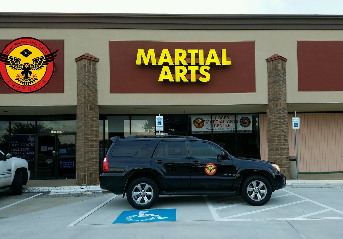 HapkidoKorea's tweet photo. Time to get the spin going!!! #hapkiyoosool (@ Roser Martial Arts Center - @hapkiyoosool) https://t.co/dTBepSx3LY https://t.co/XSnLGKZNSg