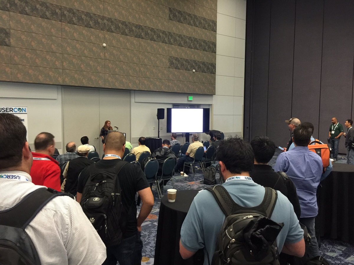 LosAngelesVMUG's tweet photo. #appvolume vBrownsession with @RebeccaFitzhugh  #SoCalVMUG #vmware #vmug https://t.co/r13oVSYiCM