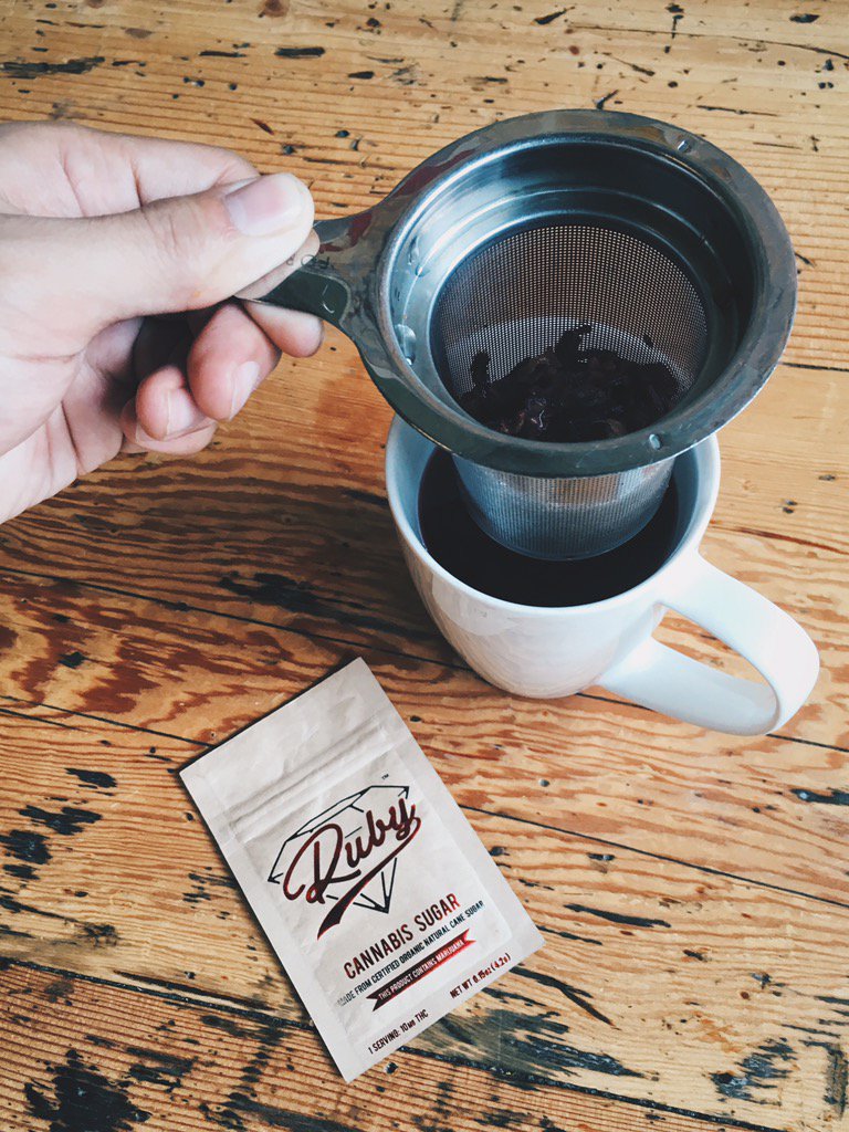 rubyedibles's tweet photo. Fall is tea season! From the bold black to the rejuvenating green, we love mother nature's cozy drink of choice. #RubySugar #RubySweets https://t.co/jcVP78fVKj