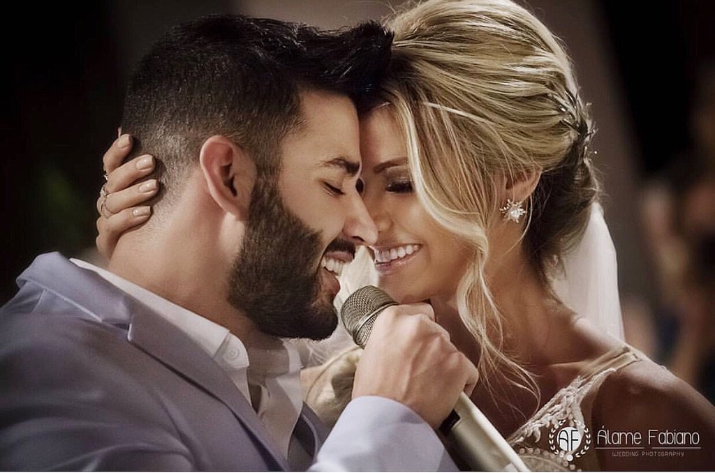 Que a nossa felicidade continue sendo o objetivo principal de nossas vidas. Que a no.... tmi.me/1ffYxW