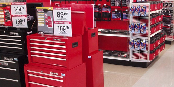 retailwire's tweet photo. Craftsman splinters from Sears -- in whose hands will the handyman brand land? #retail 
https://t.co/8rpiQbug0B https://t.co/v1HDVahyBv