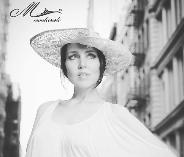 Monticristi_TM's tweet photo. #Monticristi® #NYC #soho #CR_Class #pajatoquilla #hats #toquillastrawhat #instyle #monticristihats #fineststrawhats https://t.co/mM6L9K829f