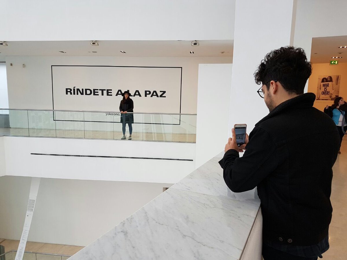 conironca's tweet photo. la vida del instagramer @ArtNine https://t.co/H65WdzFuzD
