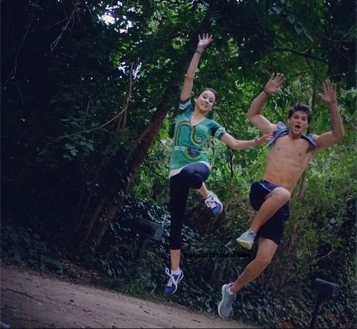 tiinashes's tweet image. goofballs @KeeganAllen @SleepintheGardn #GoodbyePLL