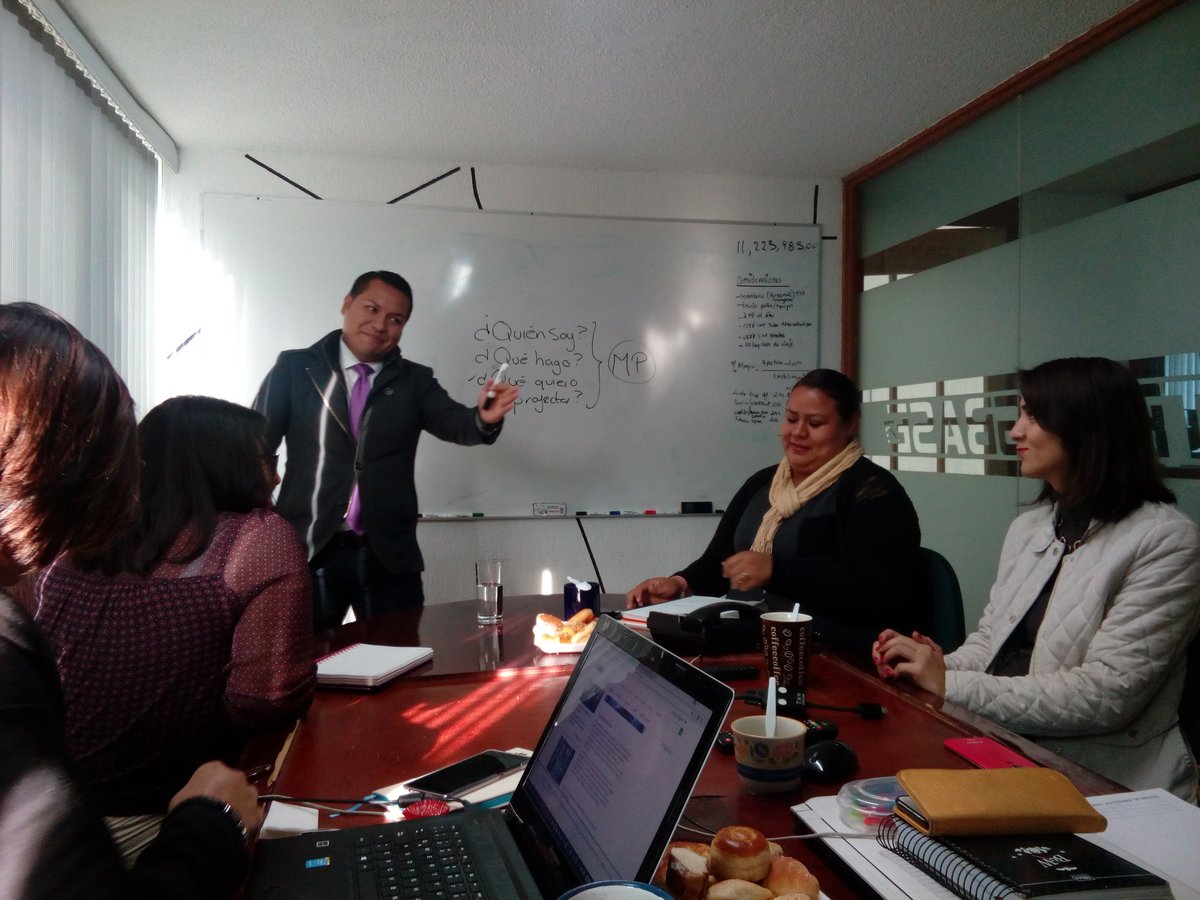 DonEmpresa's tweet image. Hoy con @Hugo_Flores07 en la empresa #Strongbase #ImagenProfesional