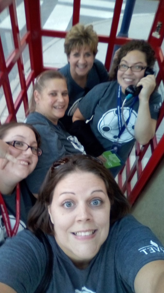 LexaHerbert's tweet photo. #ignite2016 Team #YFH #finalpic DID WE WIN????!! :) https://t.co/wGCGBoB6J7