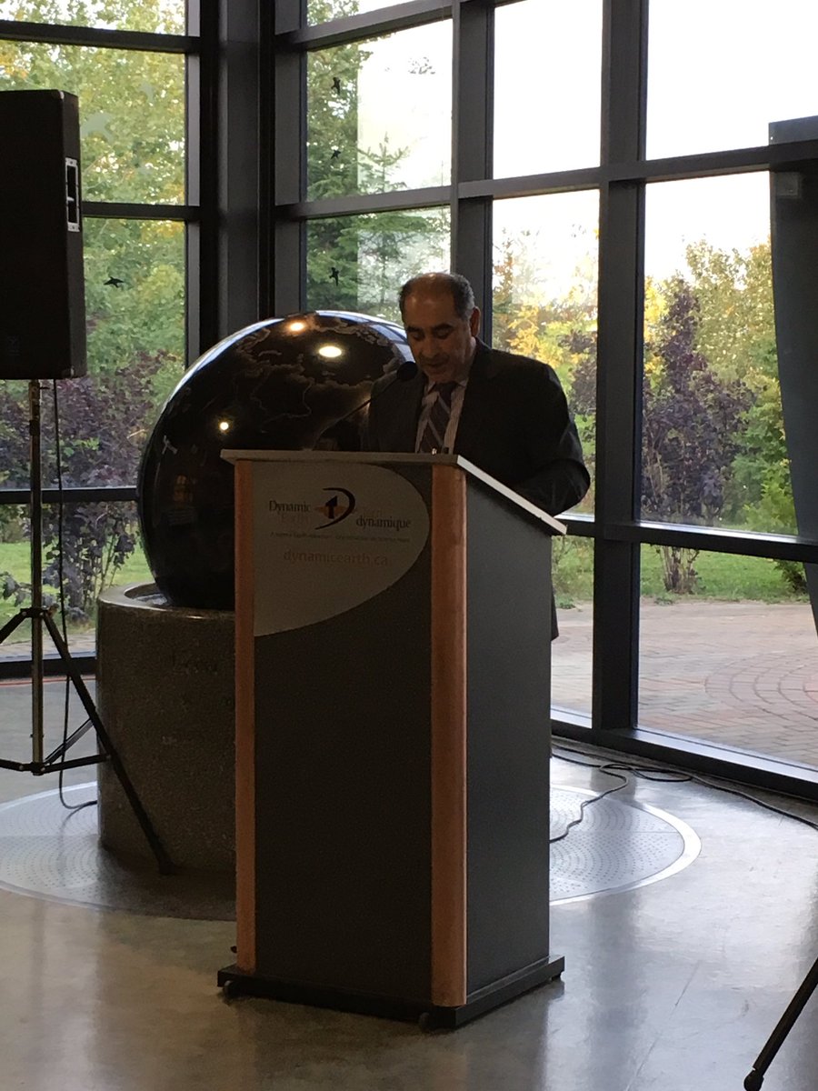 PresMcCormick's tweet image. @ahomayed Welcoming outstanding business and community leaders at the @NorthOntarioBiz awards reception.